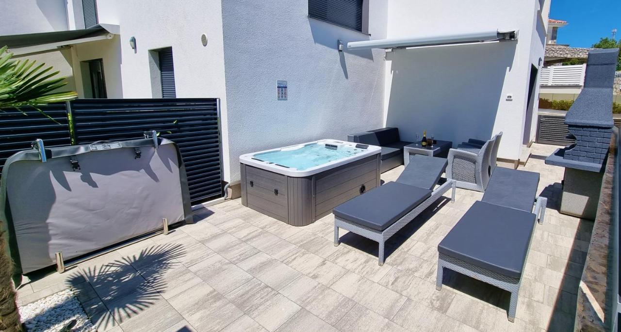 Bartol Luxury Apartments Krk Croatia, With Own Hot Tub - Whirlpool Krk Town Luaran gambar