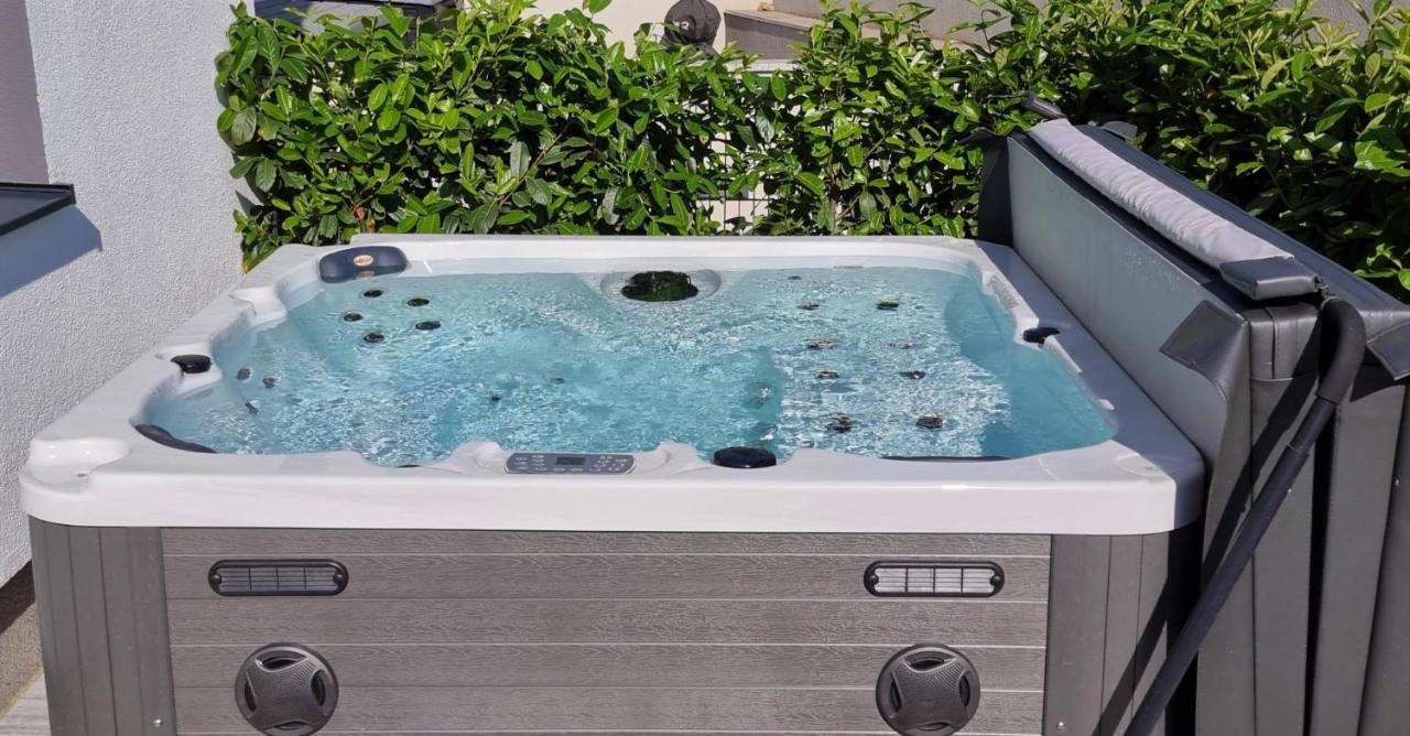 Bartol Luxury Apartments Krk Croatia, With Own Hot Tub - Whirlpool Krk Town Luaran gambar