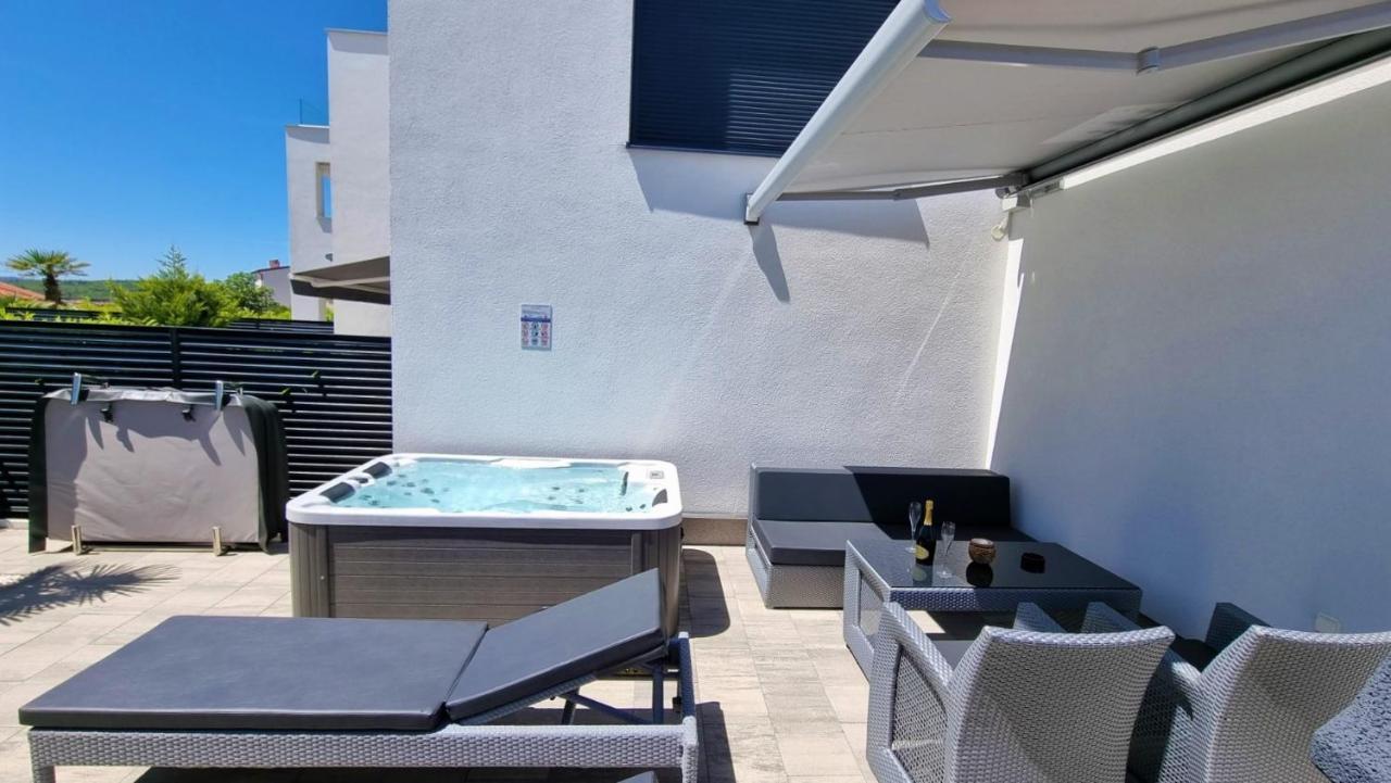 Bartol Luxury Apartments Krk Croatia, With Own Hot Tub - Whirlpool Krk Town Luaran gambar